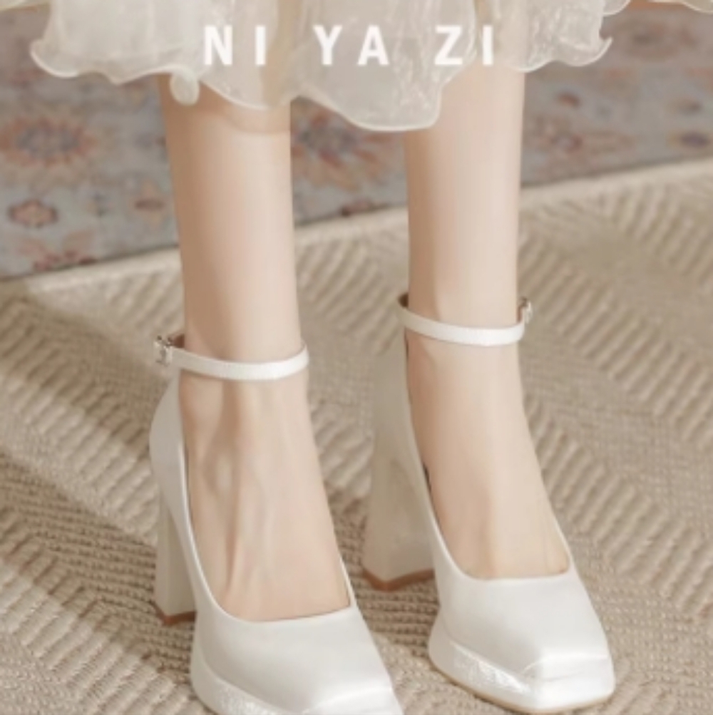 women shoes Heels